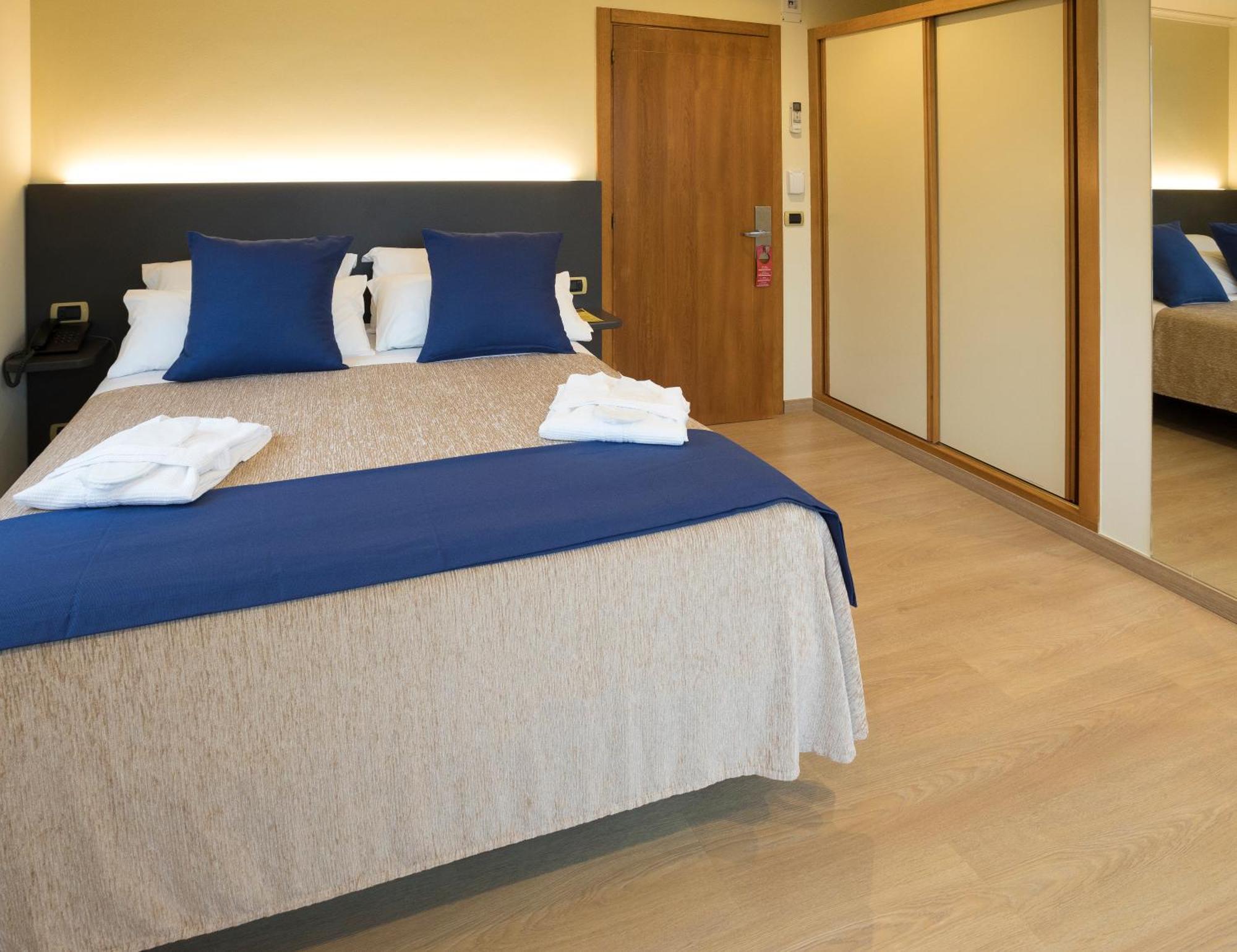 סאריה Hotel Roma מראה חיצוני תמונה