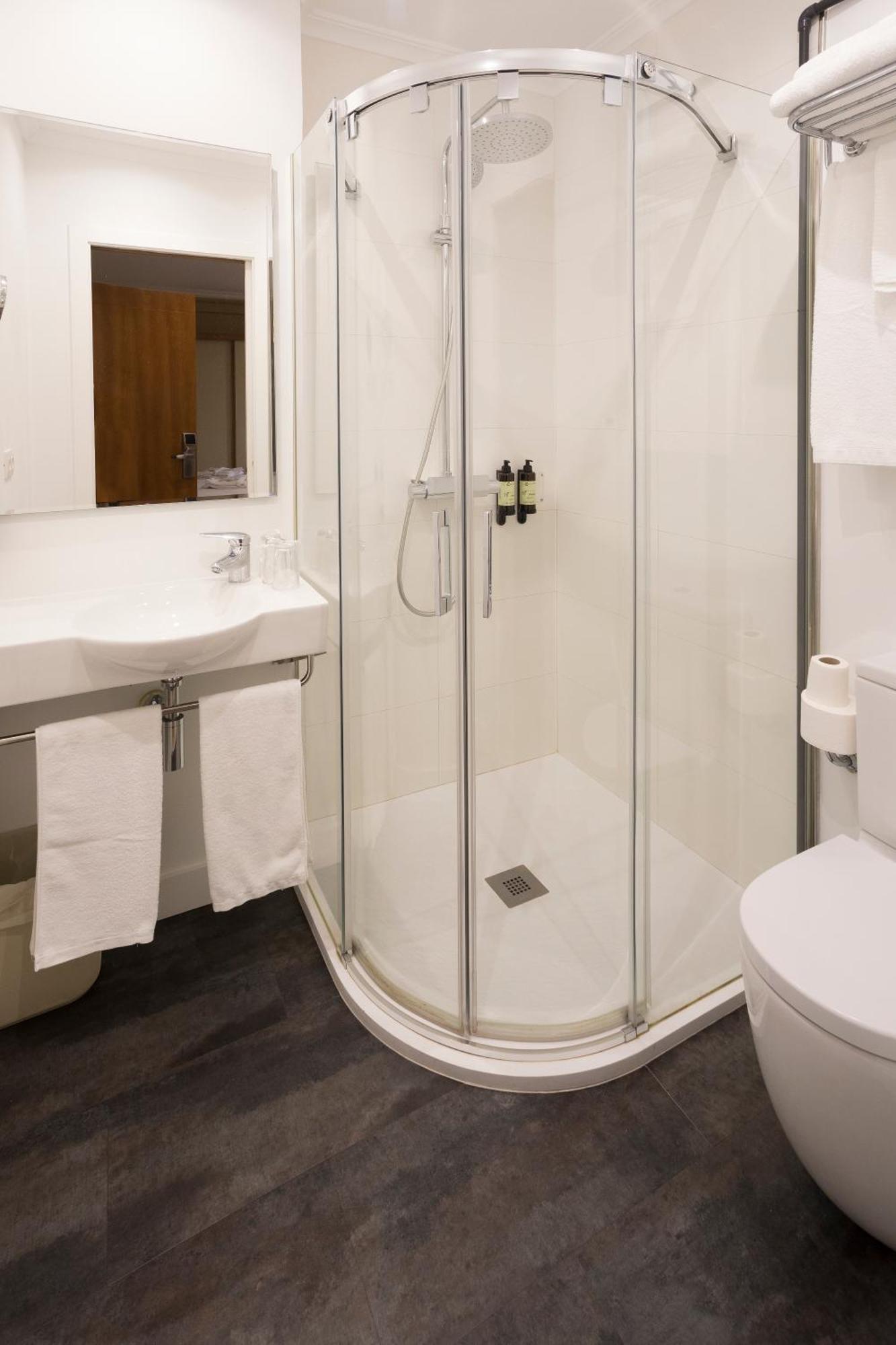 סאריה Hotel Roma מראה חיצוני תמונה